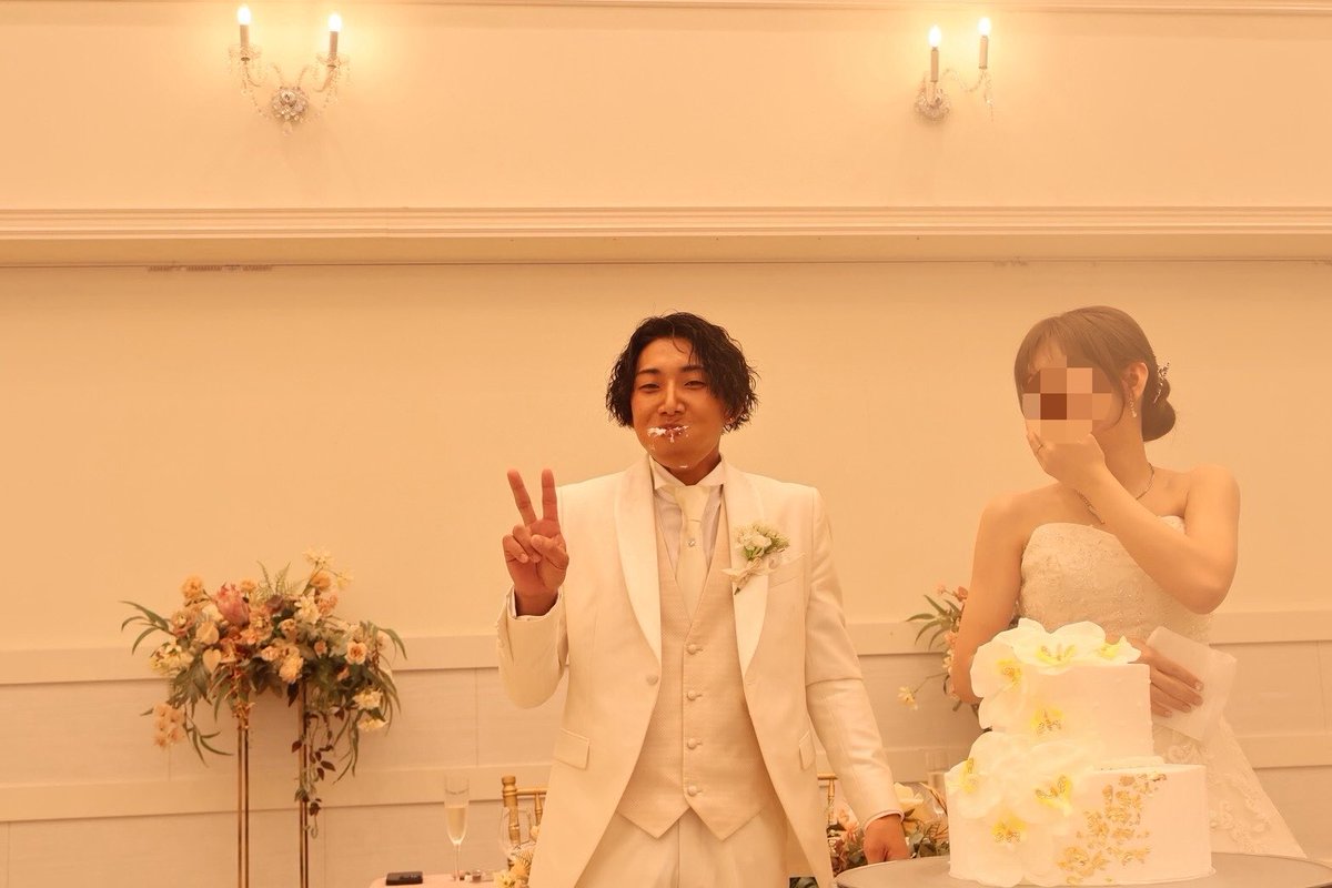 ASNOVA_Miyo's tweet photo. ヤホー( ・🐽・)ノ
今日は #結婚式 の写真公開！！📷💖
感動で泣いたことのない私が泣いてしまうくらい感動的な式になりました😭😭
明日からお休みを頂いて #新婚旅 行に行かせてもらいます🌺🌴
新婚旅行の様子は��たいつか😁
 #企業公式相互フォロー https://t.co/CO2CLw3cQH