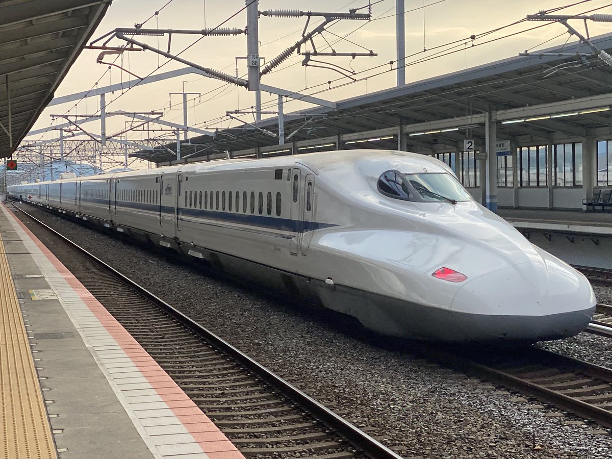 715hayabusa1972's tweet photo. #東海道・山陽新幹線 
#N700Advanced
(5000番台スモールA K編成･16両)
#JR西日本 博多総合車両所(幹ハカ)所属
#新幹線のぞみ(177号 東京→博多)
#JR新倉敷駅 
2026/8/2 https://t.co/uHAbAccYmk