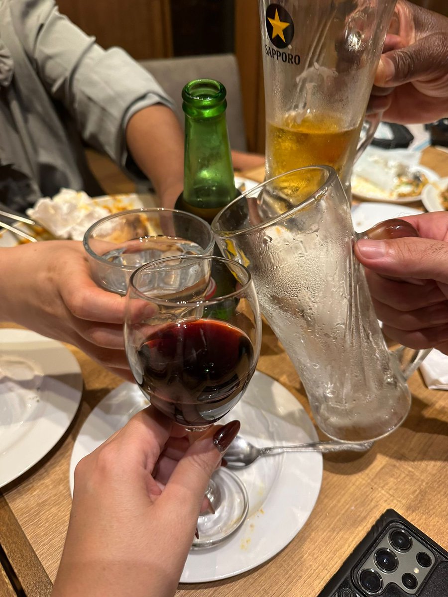 BlackManJapan2's tweet photo. Visited this lovely Iranian joint in Hiroo on Saturday for a meet up with some wonderful old work colleagues - first time since February. Of the six there at the restaurant 4 are still working there. https://t.co/rLP3bb2Fbt