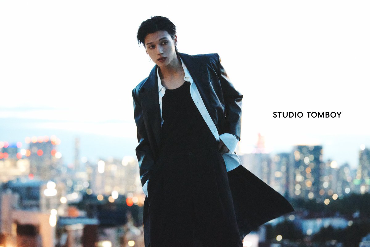 slist2015's tweet photo. 에이티즈 우영, 스튜디오 톰보이 FW 캠페인 공개...절제된 카리스마

#에이티즈 #ATEEZ 
@ATEEZofficial
#우영  #에이티즈_우영 
#ATEEZ_WOOYOUNG
#WOOYOUNG #정우영 
#스튜디오톰보이
#STUDIO_TOMBOY
⬇️관련기사⬇️
https://t.co/WBgrkyyZIS https://t.co/TT8snayDZQ