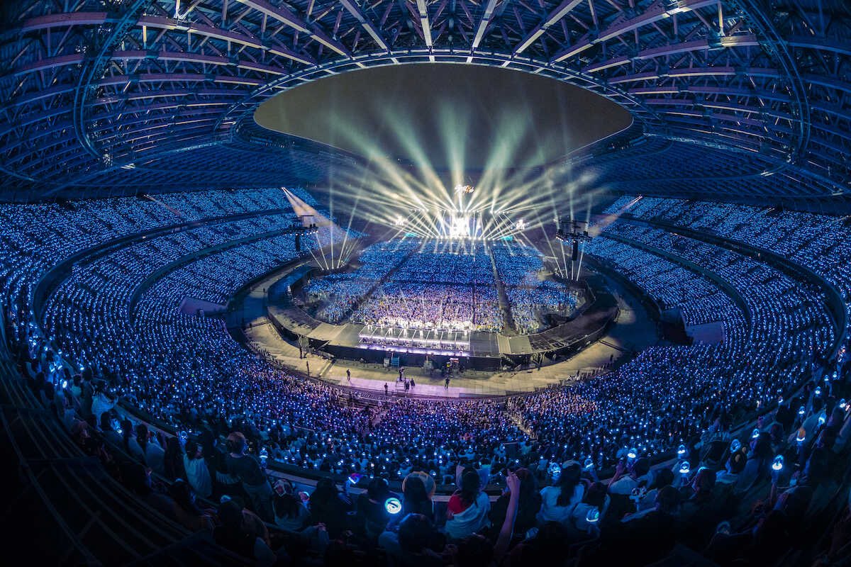 IN2128J's tweet photo. 스트레이 키즈, 해외 남성 아티스트 최초 日 도쿄 국립경기장(MUFG STADIUM) 입성 https://t.co/jbJvt0F1EC