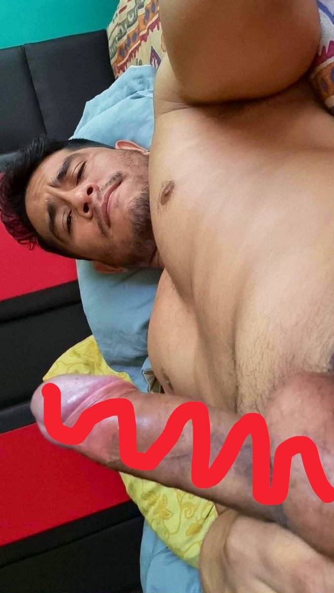 JessZav93215214's tweet photo. Ya tengo la salchicha dura, nomas faltan tus nalgas para que sea el pan y nos volvamos unos perros calientes 🌭🥵😏🔥 https://t.co/PtgCt3YNzc