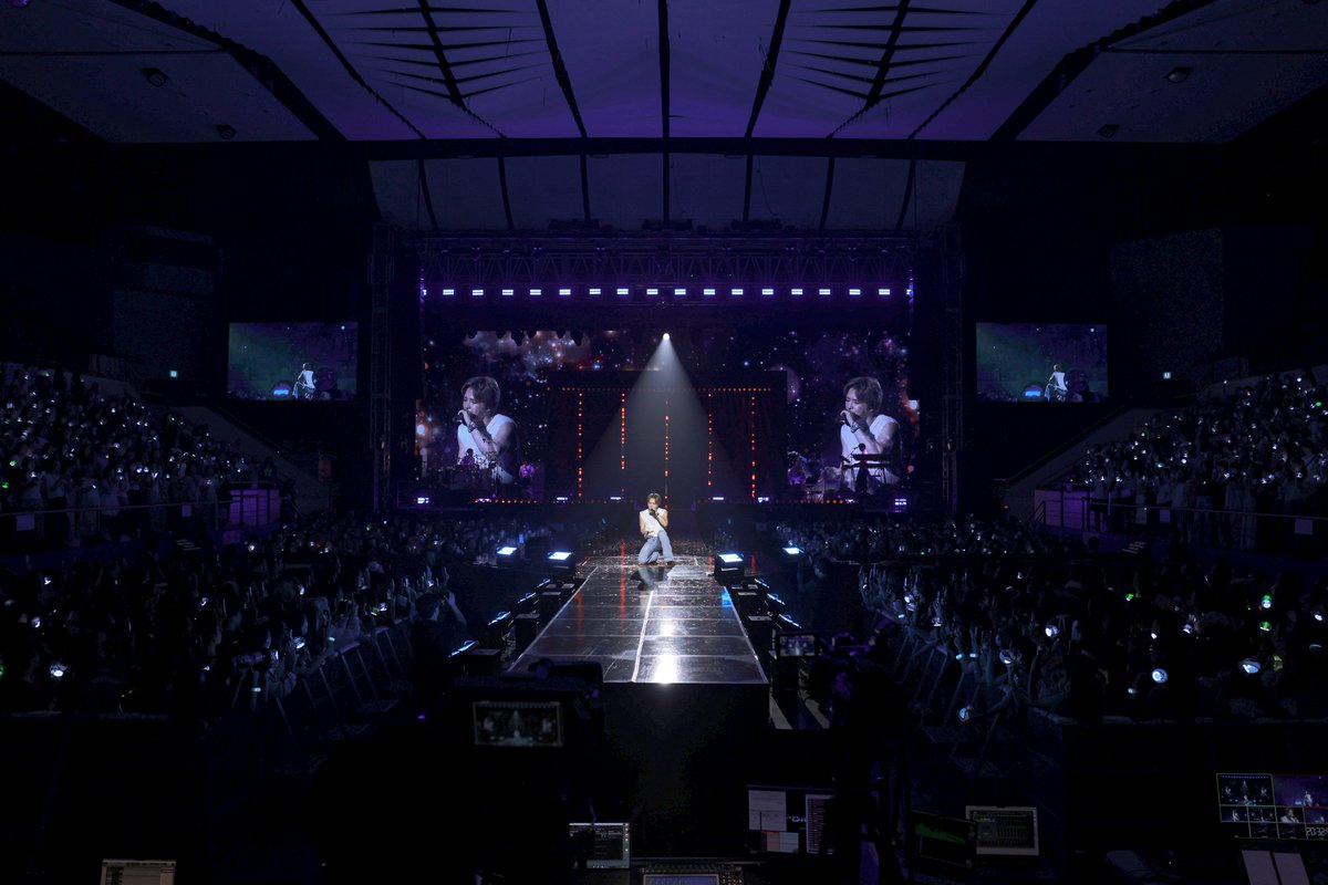 kbsworld_enter's tweet photo. 김재중, 1년 3개월만의 'THE WAVE' 국내 단독 콘서트 성료...열정의 에너지로 채웠다

컴백곡 'Tonight'으로 열고 닫았다→좌석까지 기립 '압도적 락 스피릿'

18년만의 '뮤직뱅크' 출연 “여러분과 저의 한을 시원하게 풀어준 시간“ 감사

“팬분들의 포기하지 않은 노력과 응원 덕분에 컴백 활동 잘했다" 팬들 향한 진심

[사진 제공 = 인코드엔터테인먼트]

#김재중 #KIMJAEJOONG