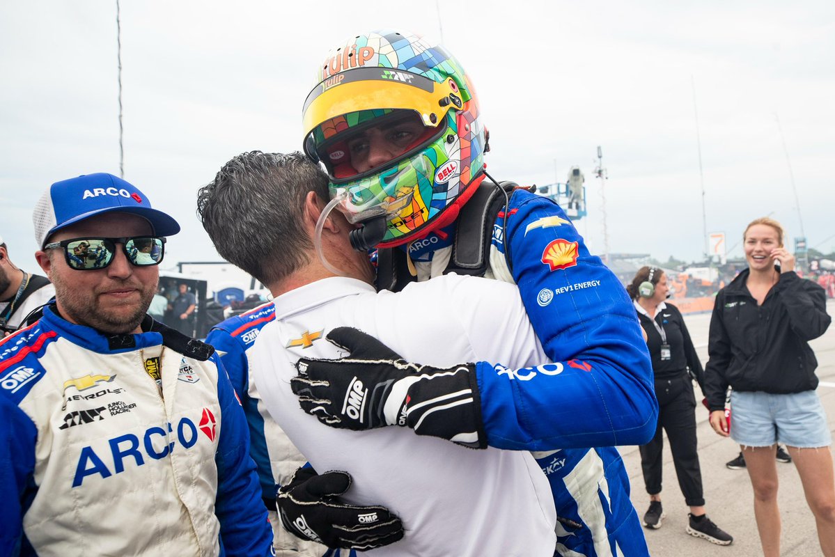 juncoshollinger's tweet photo. From P24 ➡️ straight to the podium 🏆🤩

#GoJHR #IndyCar https://t.co/A1mcff70gk