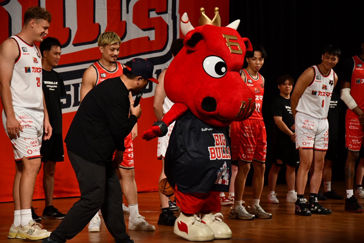 BULLZO2019's tweet photo. らんにゅうするうし🐮

#岩手ビッグブルズ #bigbulls #ぶるぞー https://t.co/8rMFarrzVT