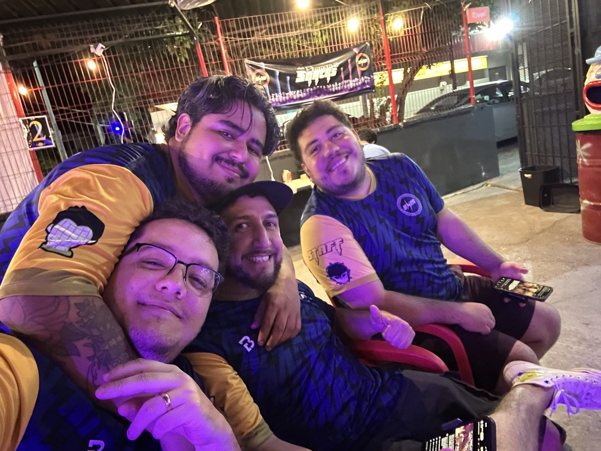 meemoalanis's tweet photo. Está 50ta edición me gusto mucho, primera vez que hacemos un torneo en sábado en nuestra casa, teníamos mucha incertidumbre de cómo iba a ser resultado pero al final todo salió muy bien, agradezco mucho a toda la raza que pudo asistir a disfrutar del evento (Pt 1) https://t.co/SYHaDj3WyV
