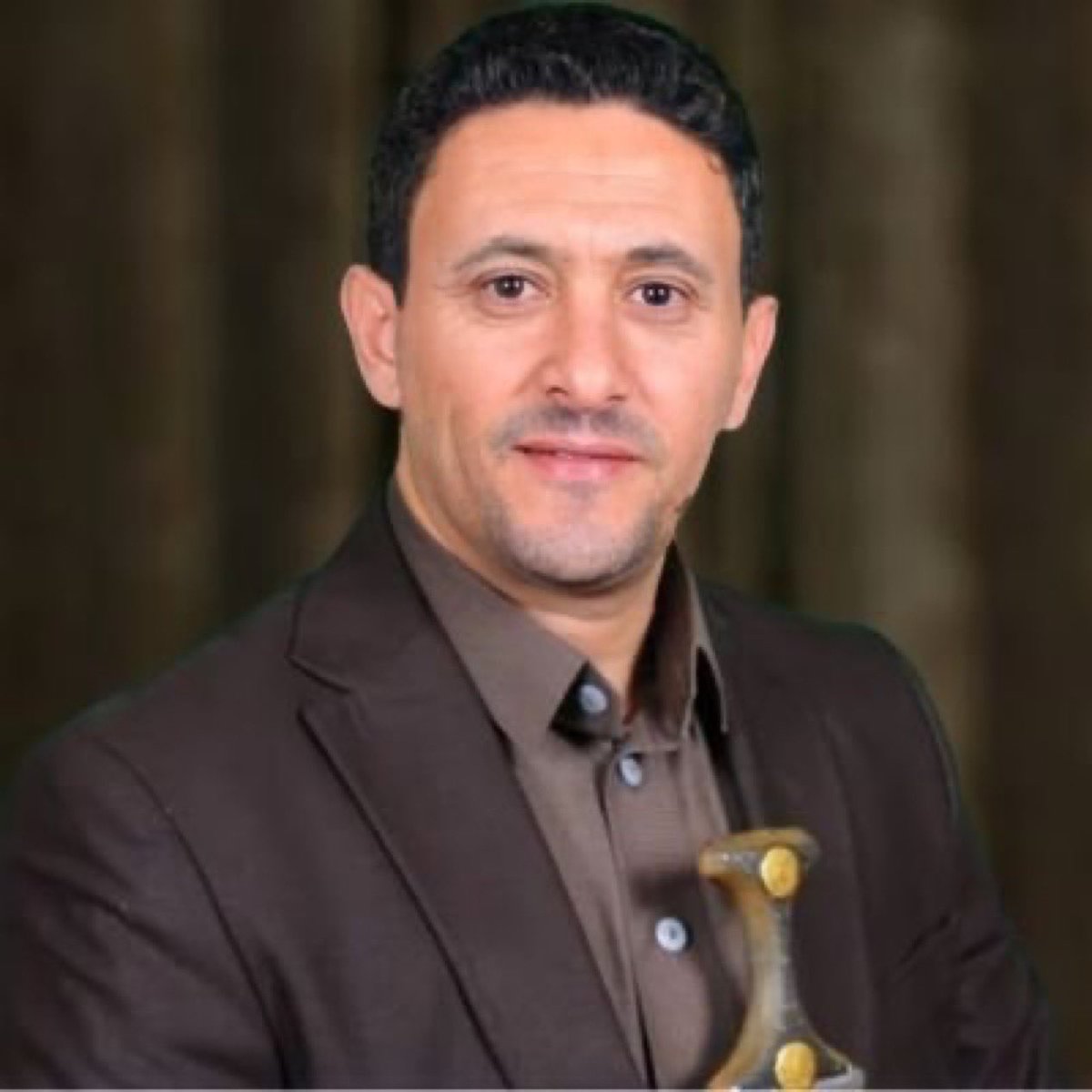 a__alkumaim's tweet photo. الإرهـ..ـابي السلالي الحـ ـوثي العفن عبدالقادر المرتضى، هذا اللي عذب  اليمنيين المعتقلين رجال ونساء في سجون الحوثي شخصياً 

شوف يا عبدالقادر، مهما تأخرنا ، طال الزمن أو قصر، والله العظيم إن تعذيبك وتنكيلك بالمعتقلين الابرياء ما بيعدي ولن يمر  ولن ننسى، وبتتحاسب عاجلًا أو آجلًا، وحق كل مظلوم بيرجع له حقه من جلدك.