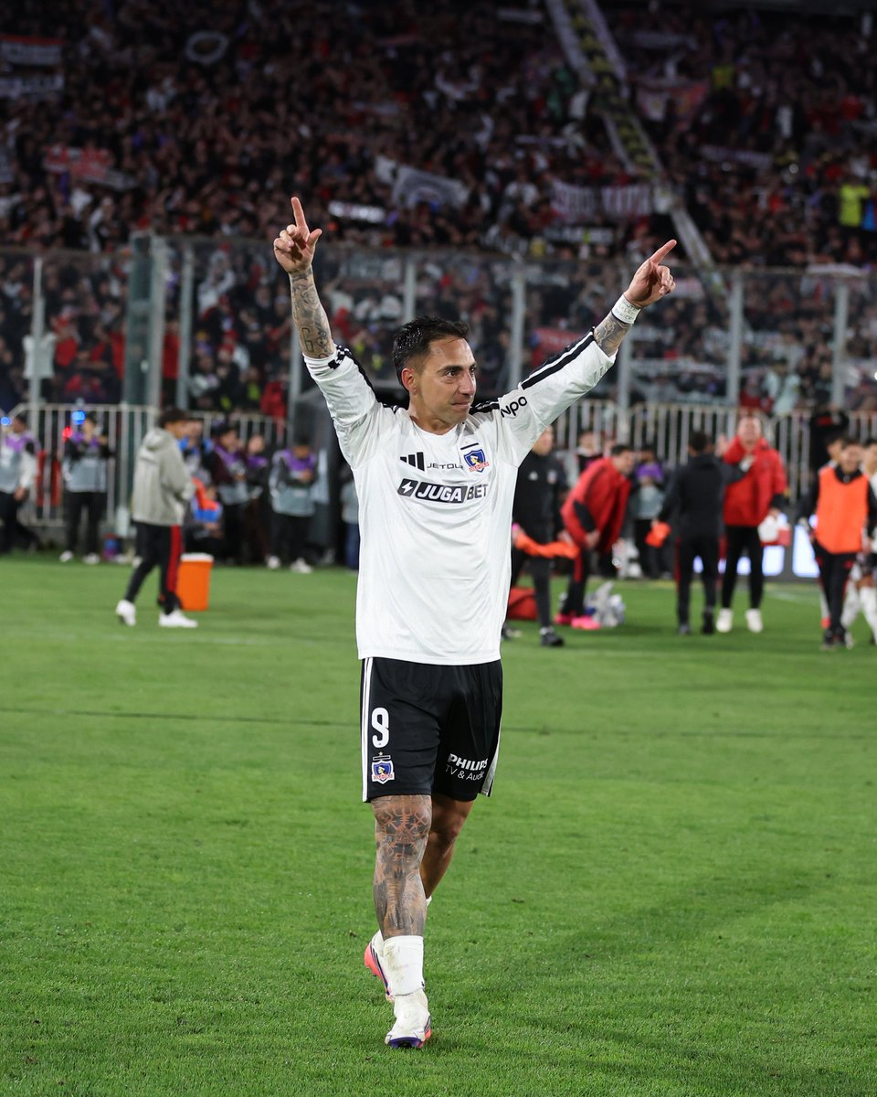 ColoColo's tweet photo. ESTÁS LOCOOO, NINEEE 🤟🏻🤟🏻⚽️⚽️9️⃣ https://t.co/VNfaAbUzbe