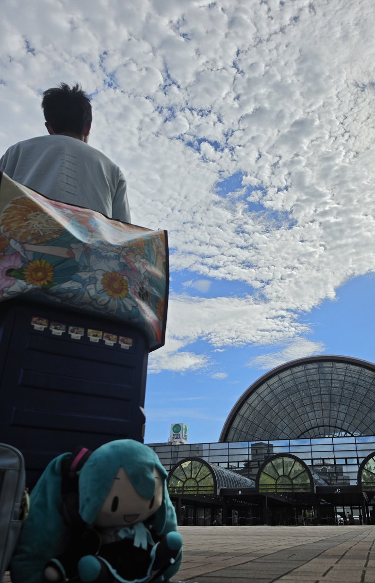 OTAKU8239's tweet photo. 10年20年30年経とうとも参戦する
そしていつまでも愛している
ありがとうマジカルミライ
 #マジカルミライ https://t.co/SlMSK75QrW