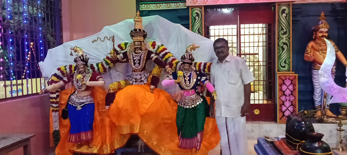 SenthilBA22's tweet photo. பரணிபுத்தூர் ஊராட்சி To திருசெந்தூர் செல்லும்  வழியில் ஸ்ரீ அய்யனார் கோவில் தரிசனம் ஊராட்சி மன்ற தலைவர் கெளரி தாமோதரன்  அவர்களுடன் https://t.co/uHXoM5qmsV