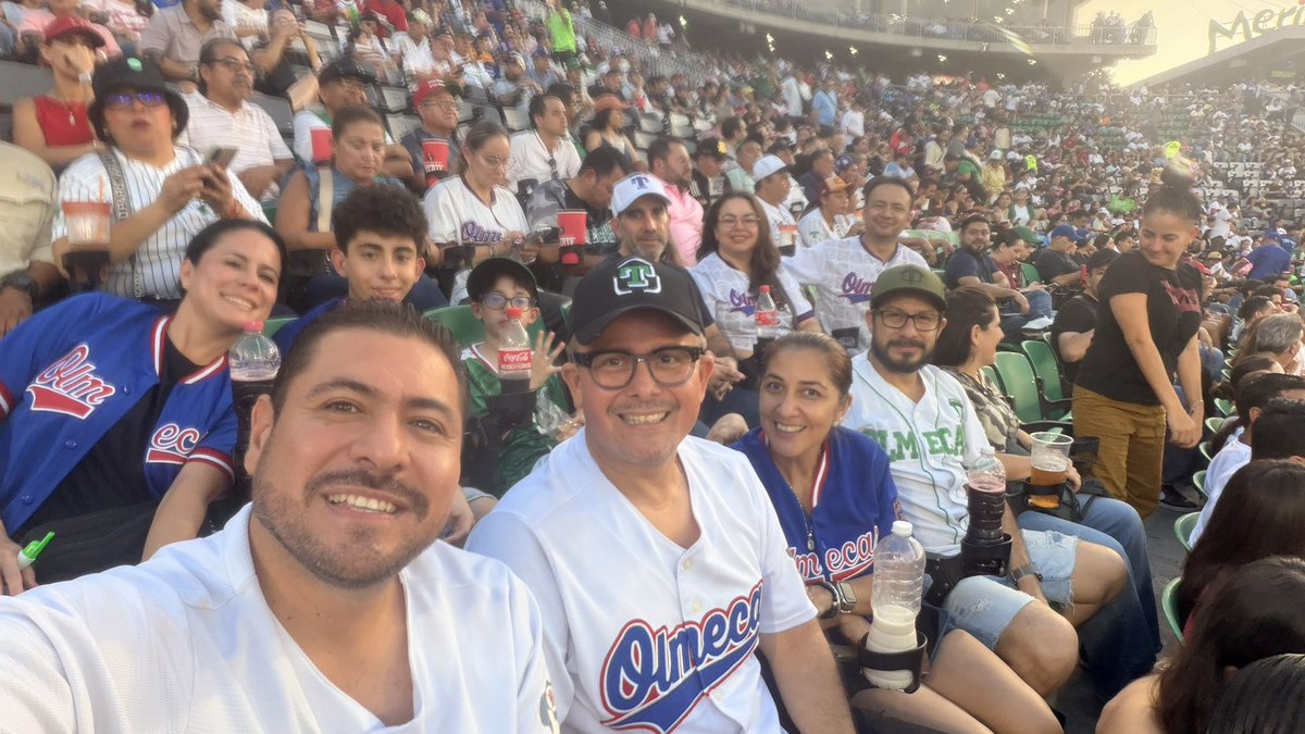 chelo_8224's tweet photo. Vamos @OlmecasTabasco con todo a darle #olmecas https://t.co/uaTv9YvloF