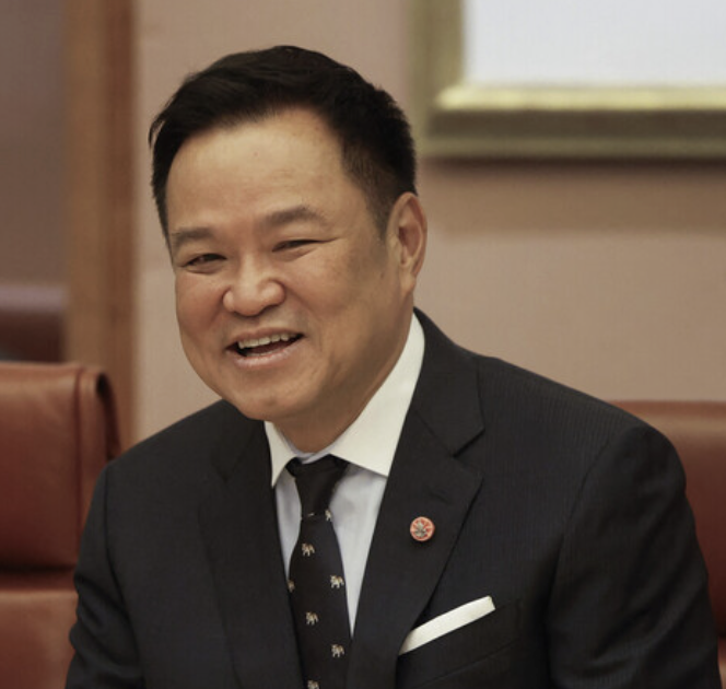 polymarketjapan's tweet photo. 【速報】🇹🇭タイ、国民最大500万人に「生成AI無料」きょう開始

・政府がAI利用料を負担、最長1年間無料
・ChatGPT、Claude、Geminiなど30前後のAIが対象
・15歳以上が利用可能、事前登録は130万人超