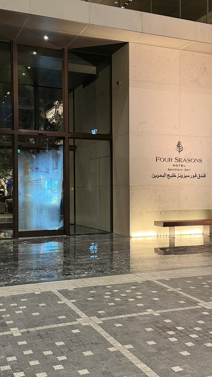 alshaikhax's tweet photo. معاك الدنيا شي ثاني🤍 https://t.co/B0aT9CW3aE
