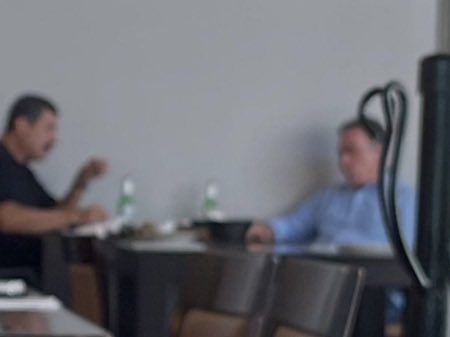 jorgegogdl's tweet photo. El sin vergüenza de Javier Corral hablando del pacto de impunidad cuando el fue a comer con @InzunzaCazarez acusado de narcotráfico en Estados Unidos, que sigue teniendo fueron y Morena no lo hace renunciar al senado.

Un farsante de esos de los que habla. https://t.co/kpSP36JYrG