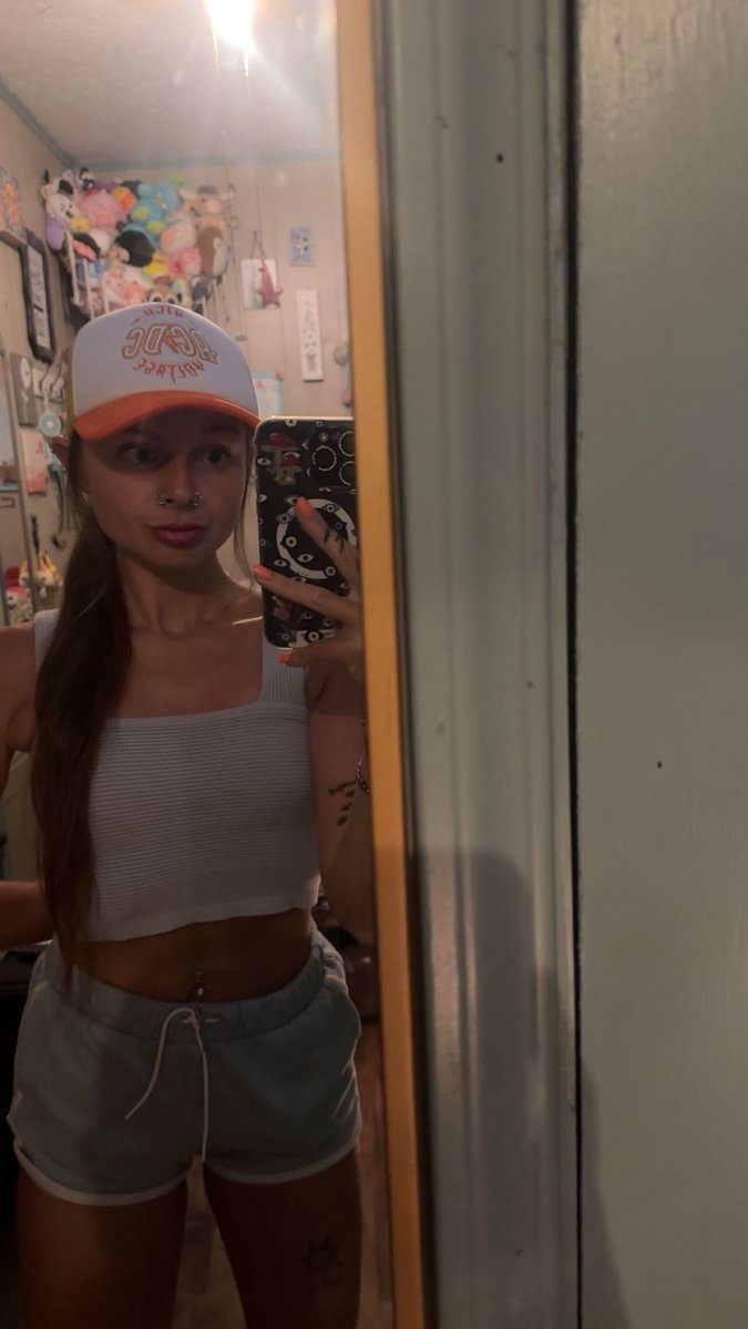xo_tbb___'s tweet photo. 🌻 https://t.co/5fpAJiEUVF