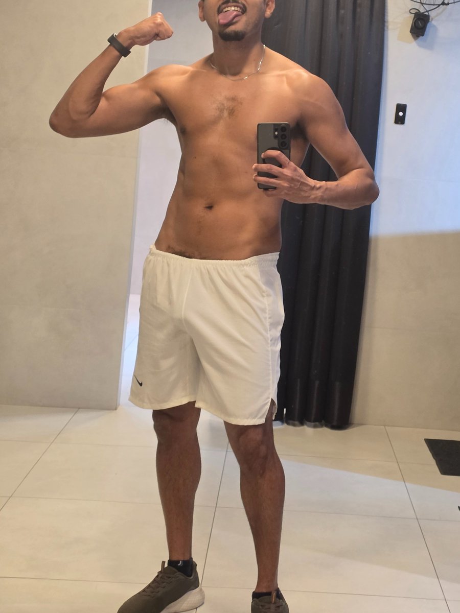 kctiduroXL's tweet photo. Tá pago, caralho! Hahaha consegui contar 7 manjadas gostosas! Uma delas quase rendeu uma boa mamada! E você? Curte manjar macho rola solta por aí? 😏🍆🔥

Assina meu laranjinha que é de graça! 👇 
🔥https://t.co/Y7wQm9hY2R https://t.co/8dRK78F4HG