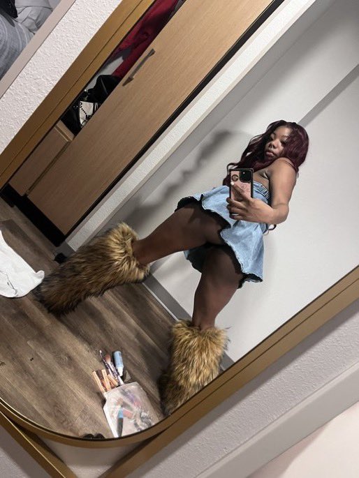 delac72's tweet photo. Ready to show out tn 🥳💦💦

#stl #stlmeets #stlfreaks #estl #estlfreaks #ebonypyt #618freaks #jennings #oakville #clayton #stlteen https://t.co/xOSIHBuduy