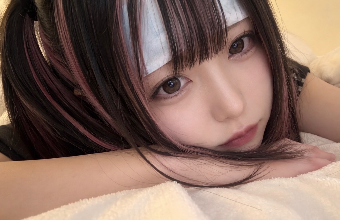 mia72r's tweet photo. 風邪ひいてても盛れだけは諦めない地雷女です https://t.co/UridebeomR
