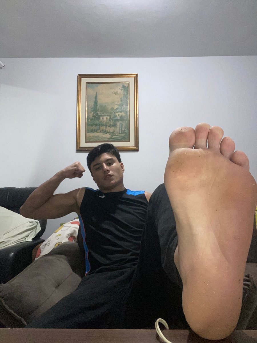 FindomGuto's tweet photo. Tua função é servir seu lixo

#findom #findomalpha #cashmaster #cashslave #alpha #pigpay #feetworship @RT4MastersBR2 @RT4FindomWorld @DeDominantes @fmastersbr @LorenzoFetiche https://t.co/WloZzXPgk2