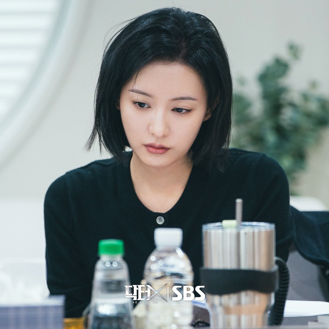 kdrama_menfess's tweet photo. Script reading •kdm• SBS Doctor X: Age of the White Mafia, mulai tayang tanggal 9 oktober 😍 Siapa yang nggak sabar??? 🙋🏻‍♀️

https://t.co/g6FgKwwcvz