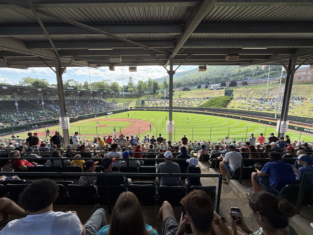JordanStrack's tweet photo. I’m begging y’all. If you have a chance to go to the Little League World Series, do it. 

Everything about it is special. Free to park. Free to get in. Just kids being kids. Playing bal. It feels like the last pure thing in sports. 

We took our dad this week &amp; it was unreal. https://t.co/f2FRlelBWj