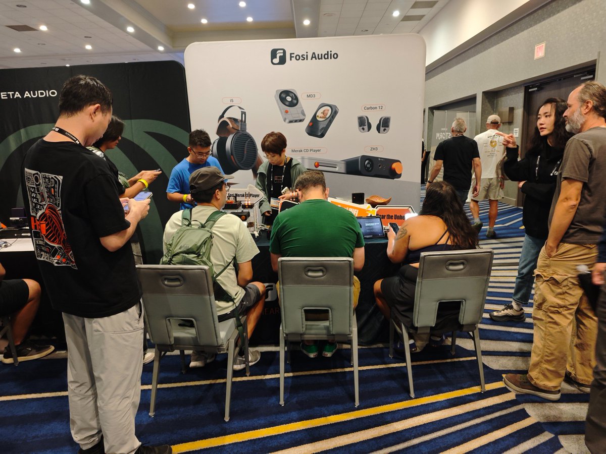 fosi_audio's tweet photo. What an incredible weekend! 
Thank you to everyone who visited Booth D7, listened to our products, and shared your passion for HiFi with us. Here are a few moments from the show! 📸

#FosiAudio #CanJamSoCal #HiFi #HeadFi #HearTheUnheard https://t.co/m5ckaTVmo8