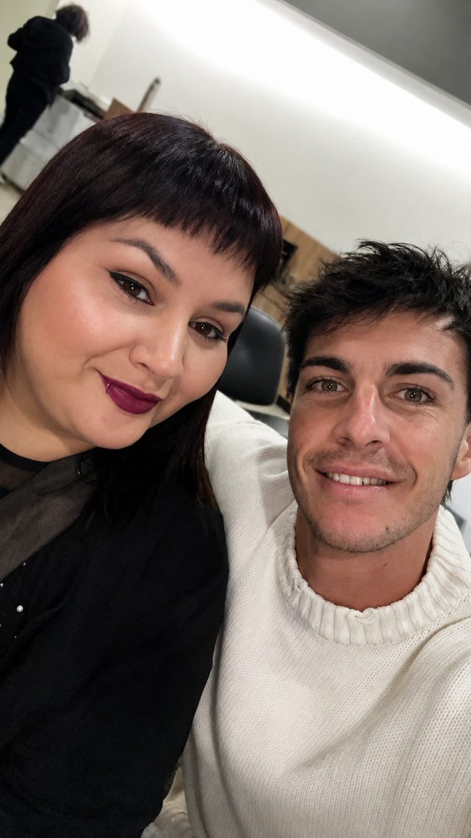 infonazapompei's tweet photo. — hoy más que nunca todos apoyando a Yipio 🧡 la unión hace la fuerza, un voto hace la diferencia. 

envía PINCOYA AL 9009 | #GranHermano https://t.co/TWJlgbOMq2