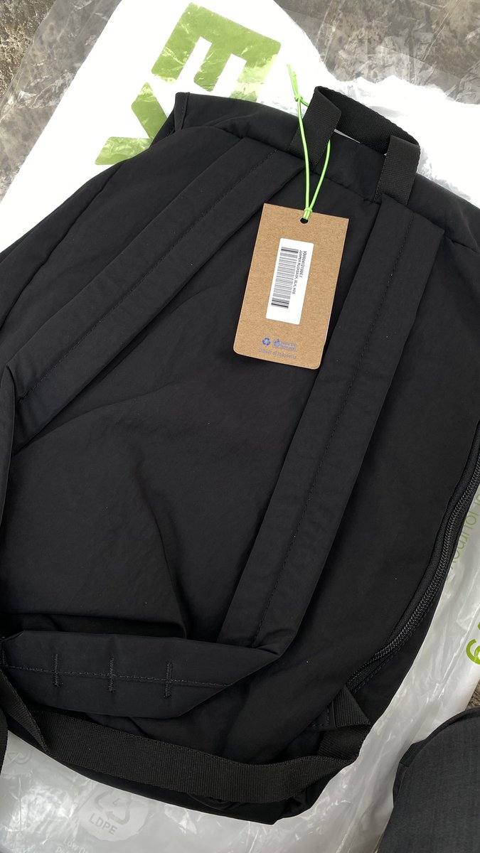 chifikafaa's tweet photo. WTS DIJUAL 
Exsport Jumper Rucksack Black sz M NEW
350k
Lok Klaten Jateng
🍊by request/split bill
Feel free to ask😍✨ https://t.co/QgE7yMklRv