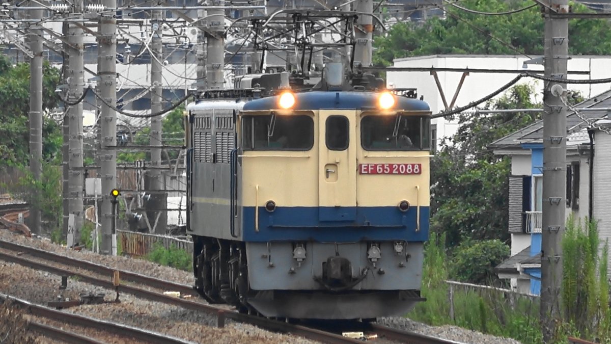 to38671_2's tweet photo. EF65 2088 8283レ 2026/8/31 府中本町 動画　
OM出場送込み単機　動画添付　
https://t.co/UB7qehXeIE
#EF65#OM出場 https://t.co/bgvwsIFbKy