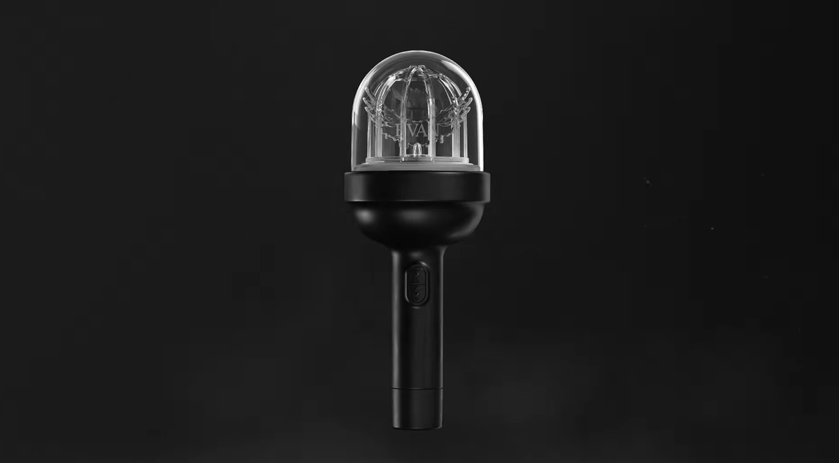moonandenhypen's tweet photo. EVAN Official Light Stick

#EVAN #에반 https://t.co/VfEIgHBow0