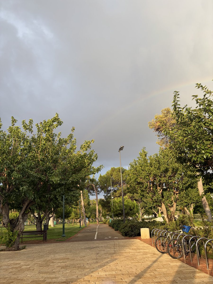 mmagenzi's tweet photo. בוקר אור קשת בענן https://t.co/2e8FZuCpUo