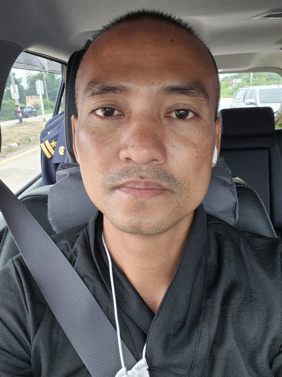 mk457080's tweet photo. ชีวิตผ่านอะไรมาตั้งเยอะแยะ..ต่อไปนี้คนที่จะผ่านเข้ามา..ขอเลือกเอง สาวอวบอ้วน สาวน้อยสาวใหญ่ ทอมตัวเล็กตัวน้อย ตัวใหญ่ ทักมาได้ครับ https://t.co/TniKD0EZWC