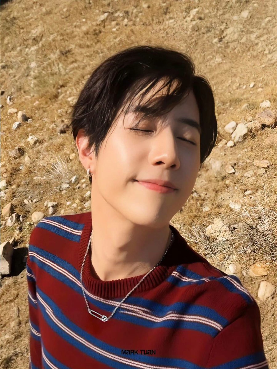 bobble_b549's tweet photo. น่ารักมากมาร์ค😍
#MarkTuan @marktuan https://t.co/K6Pm11g1dV