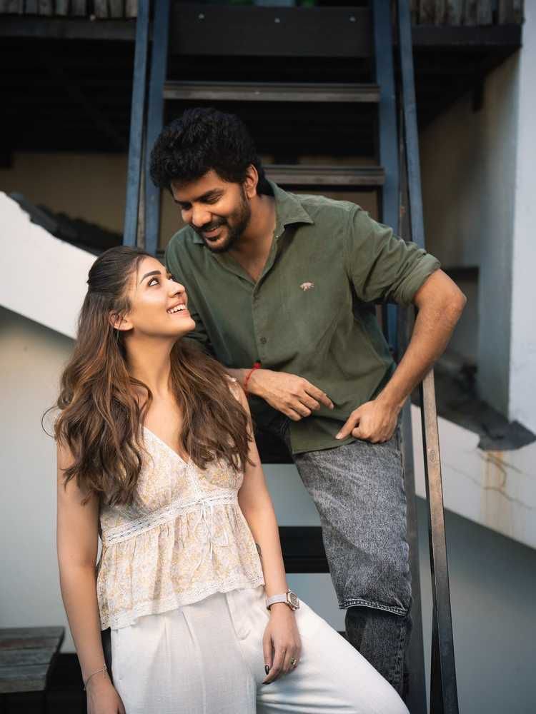 SMDigiMarketing's tweet photo. Not glam. Not grim. Just a real, warm smile. That’s the positioning. #HiMovie
#Nayanthara https://t.co/Dh1bibYkZF