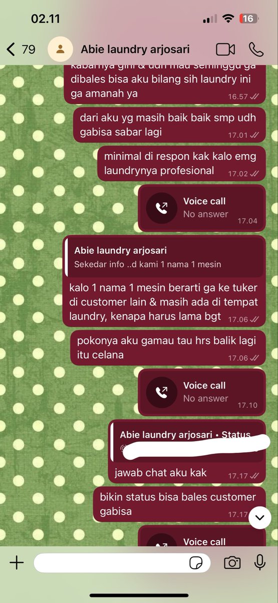 othersideofayes's tweet photo. buat yg di malang hati hati ya kalo mau laundry.. ini ada satu celana aku ilang disana pas ditanyain malah ngilang ga bales customer, ga angkat call &amp; ngeblock customernya 😀

gongnya temen aku ada yg ilang jg bajunya sekantong2nya, trs mereka gaada minta maaf samsek 😌 https://t.co/qtHf5P5qUg