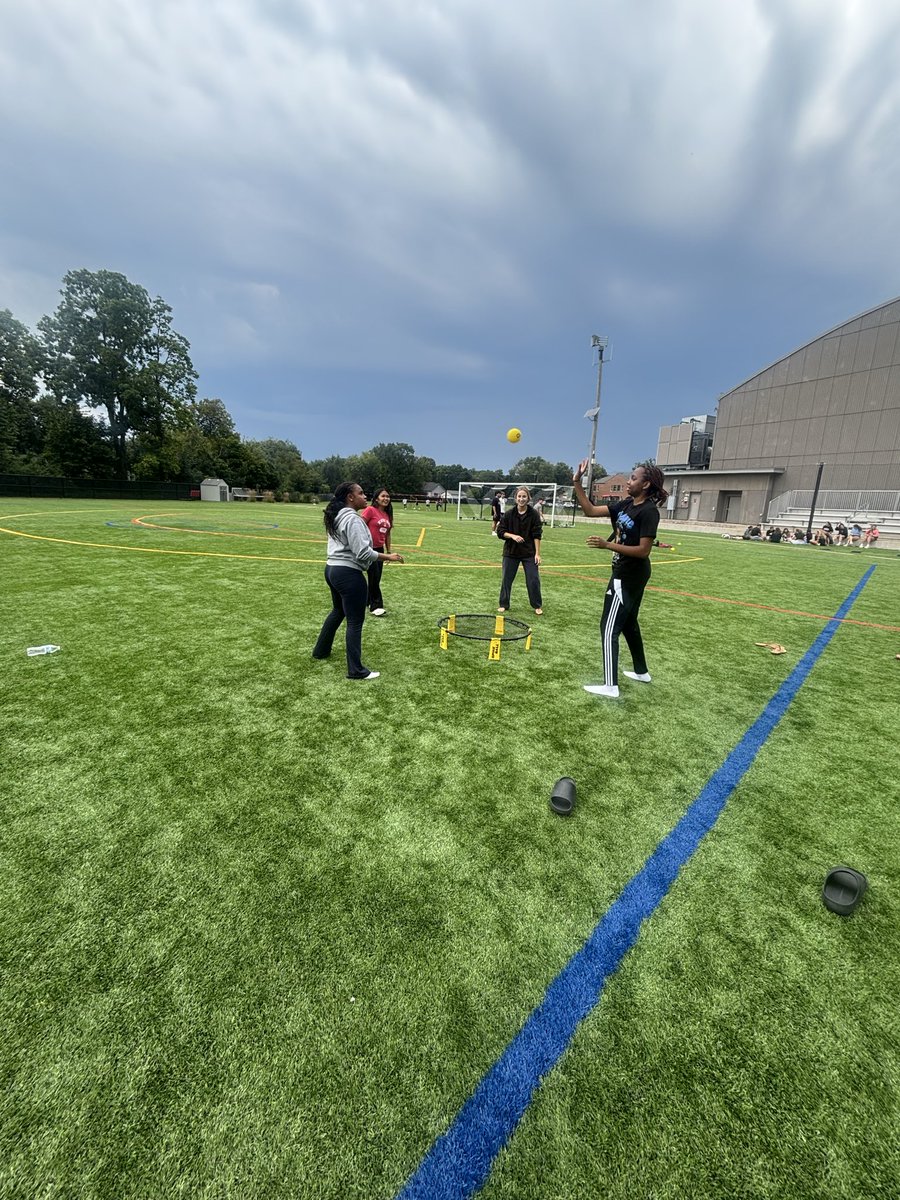 LFC__wbb's tweet photo. Sunday Funday! 🐻 https://t.co/x1choyIH4J