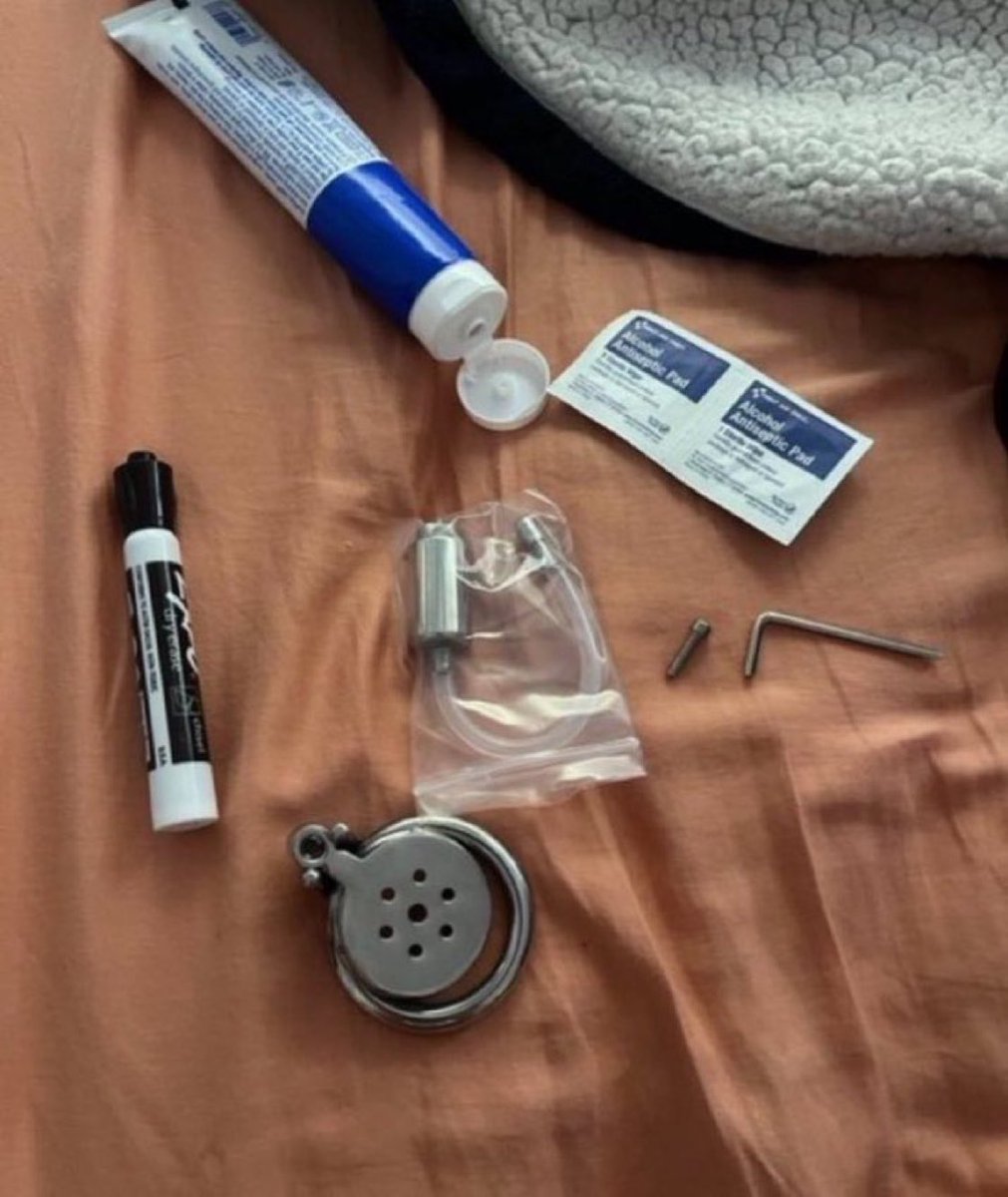 Goddesslloy112's tweet photo. This is the essential pack to start with me

Findom forcedbi https://t.co/dJdZoQvqxq