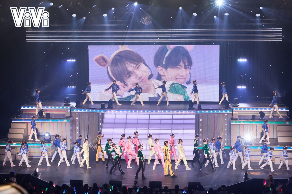 vivi_magazine's tweet photo. ／
次世代ジュニア総勢41名大集合！
#ジュニア 夏祭り2026
わちゃわちゃMC＆挨拶ほぼ全文レポ❤️‍🔥
＼
#千井野空翔「今日は本当に来てくれてありがとう！(客席：どういたしまして！)幸せ者です。」
🔗https://t.co/ctIu6yT6l3
⚠️この夏だけの尊いきらめきを見逃さないよう、瞬き厳禁です。 https://t.co/GmZfKXRDQJ