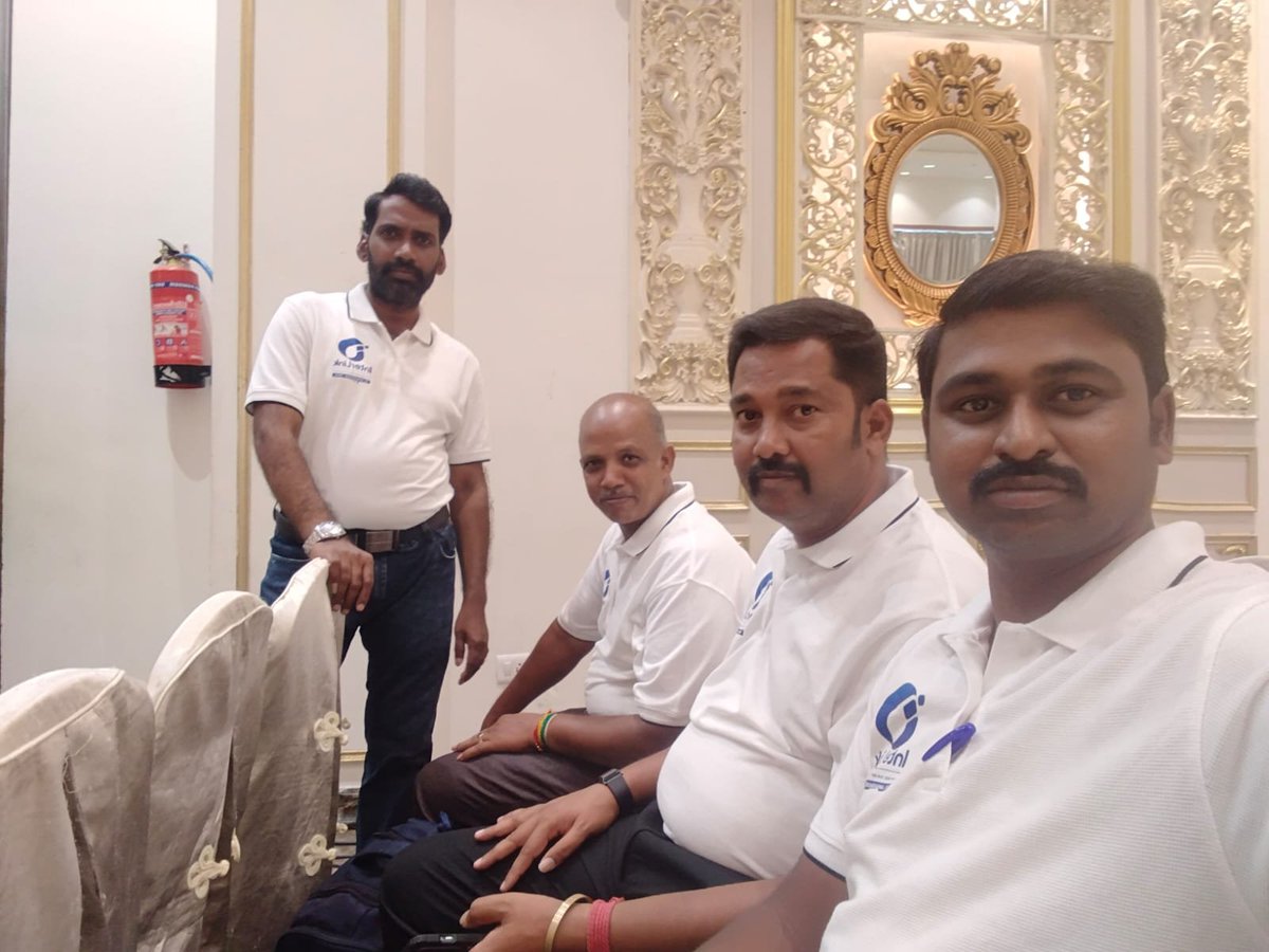 ekambaram143's tweet photo. 🤝✨ TEAMWORK MAKES THE DREAM WORK! 💜🚀
Proud to be standing with dedicated leaders and community members driving the InterLink mission forward. Together, we
#InterLink #TeamInterLink #CommunityLeadership #Web3 #StrongerTogether #CryptoCommunity #Leadership #InterLinkFamily https://t.co/JrJ9OfNVH5