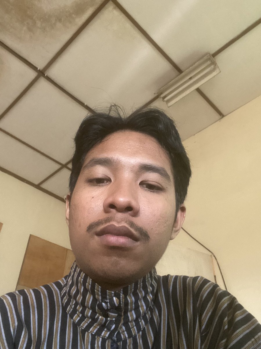 nugroh0_'s tweet photo. edan ngantuk tenan iki boss https://t.co/bnLHL9RKsv