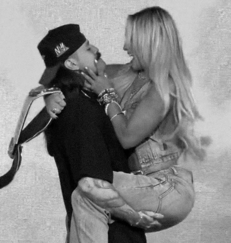 LivandDom_'s tweet photo. #MCM is my Boyfriend and Daddy Dom @multimalerp I love you so much always and forever you make me so happy too can’t wait to spend the rest of my life with you only🥰 https://t.co/cekiVPCrha