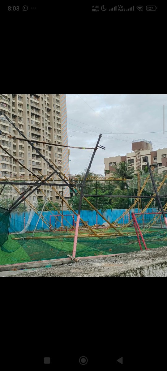 MumbaiGuy2022's tweet photo. Heavy iron beams collapsed in #miraroad #711school Lucky it was a weekend and kids were not there, but it raises serious questions on poor built quality and playing with lives of innocent people! @iNarendraMehta @krishnaguptaRTI @GemsOfMBMC @MiraroadNEWS @Mirabhytweets https://t.co/M02Q4mYe4r