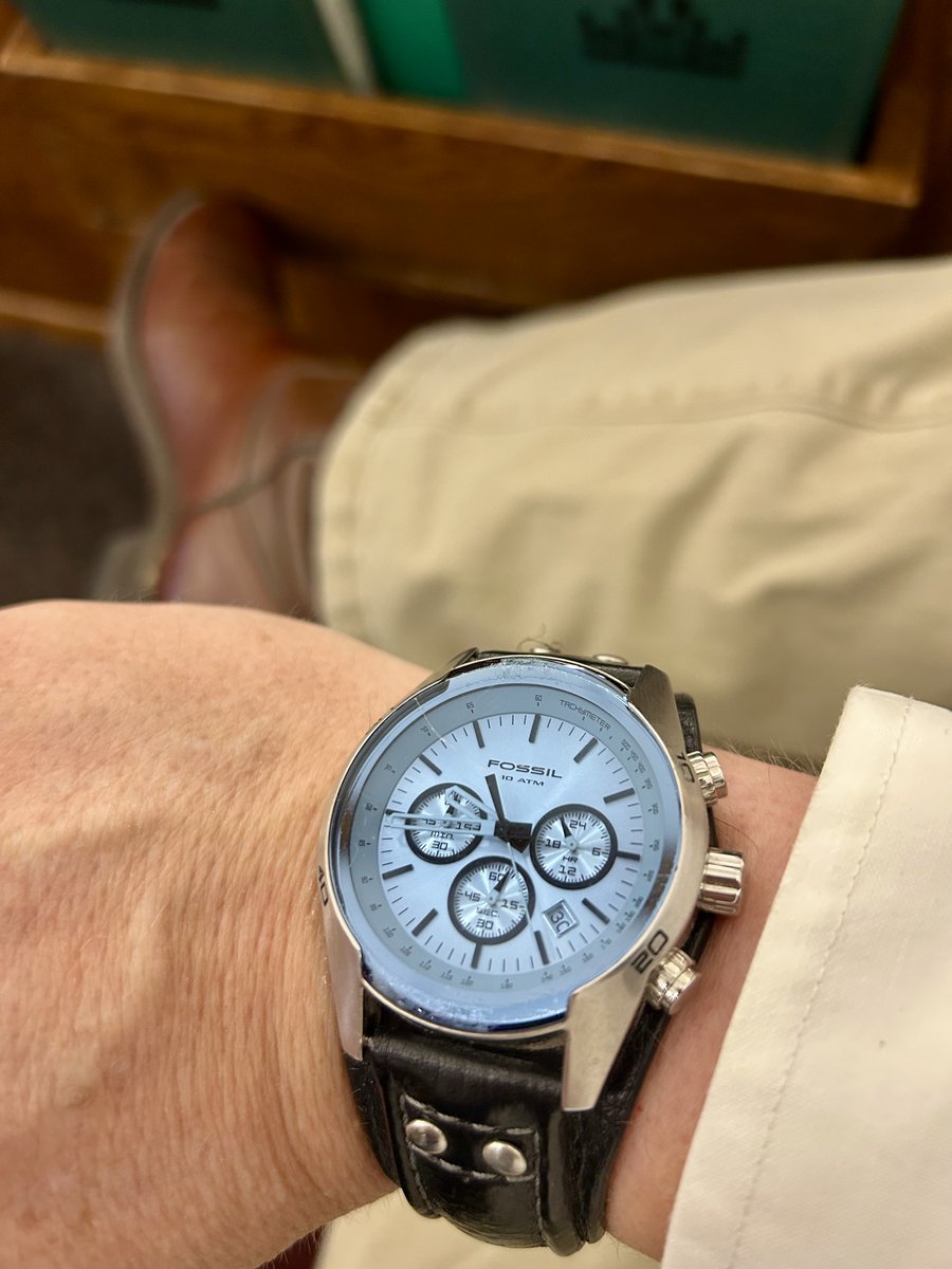 HyggeMan's tweet photo. Watch Check...Boot Check
#PicOfTheDay #WatchCheck #BootCheck #LDS #ThingsWornThisSunday #ThingsWornToChurch #FossilWatch #LDSx https://t.co/CvlMf7HmFm