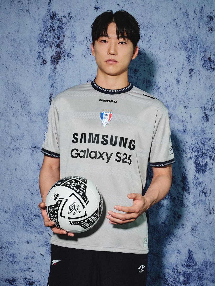 Footy_ShirtNews's tweet photo. Suwon Samsung Bluewings (K League 2🇰🇷)

2026 Third Kit by Umbro 

#KitNews https://t.co/kreXQg2vNj