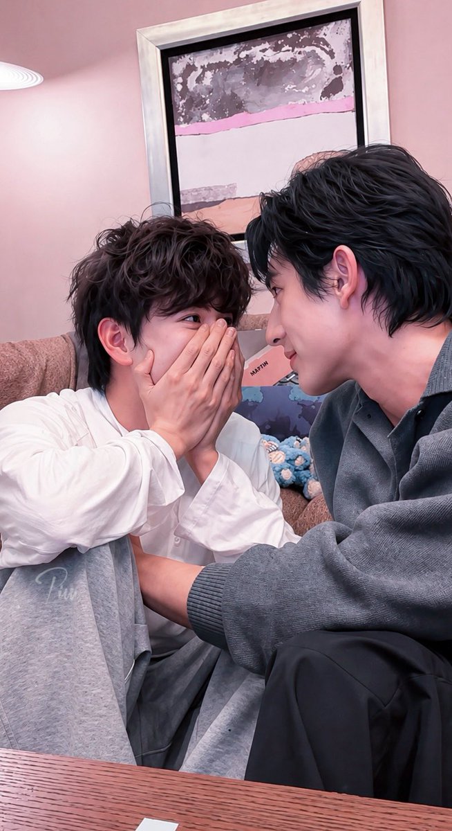 mymyzzazo's tweet photo. ความสุขบางครั้งก็เรียบง่ายมาก แค่ได้นั่งใกล้ ๆ ได้เห็นรอยยิ้ม ได้อยู่ในช่วงเวลาเดียวกัน…ก็พอแล้ว 💕 https://t.co/xFoFi8jW3C