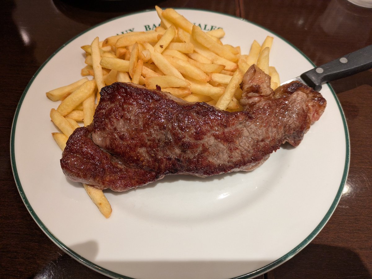 N_Tango93's tweet photo. 人間ドック終了のご褒美。オーバカナルのステーキフリットは時々食べたくなる。 https://t.co/dvl2ZtzuW3