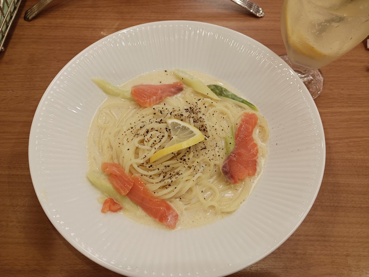 fumimimasya's tweet photo. 本日のランチ🍴 https://t.co/vFvAru1AFD