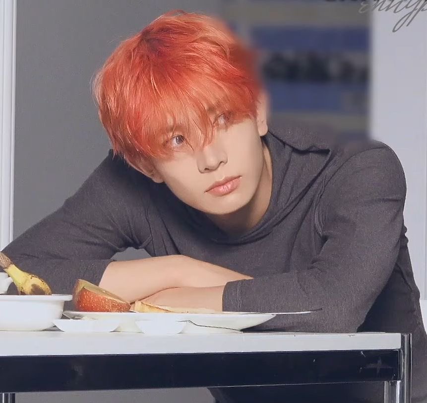 evanhoIic's tweet photo. let the world know i dyed my hair orange bc of this heeseung, it’s definitely my  fav. https://t.co/1L1iPXwBY6