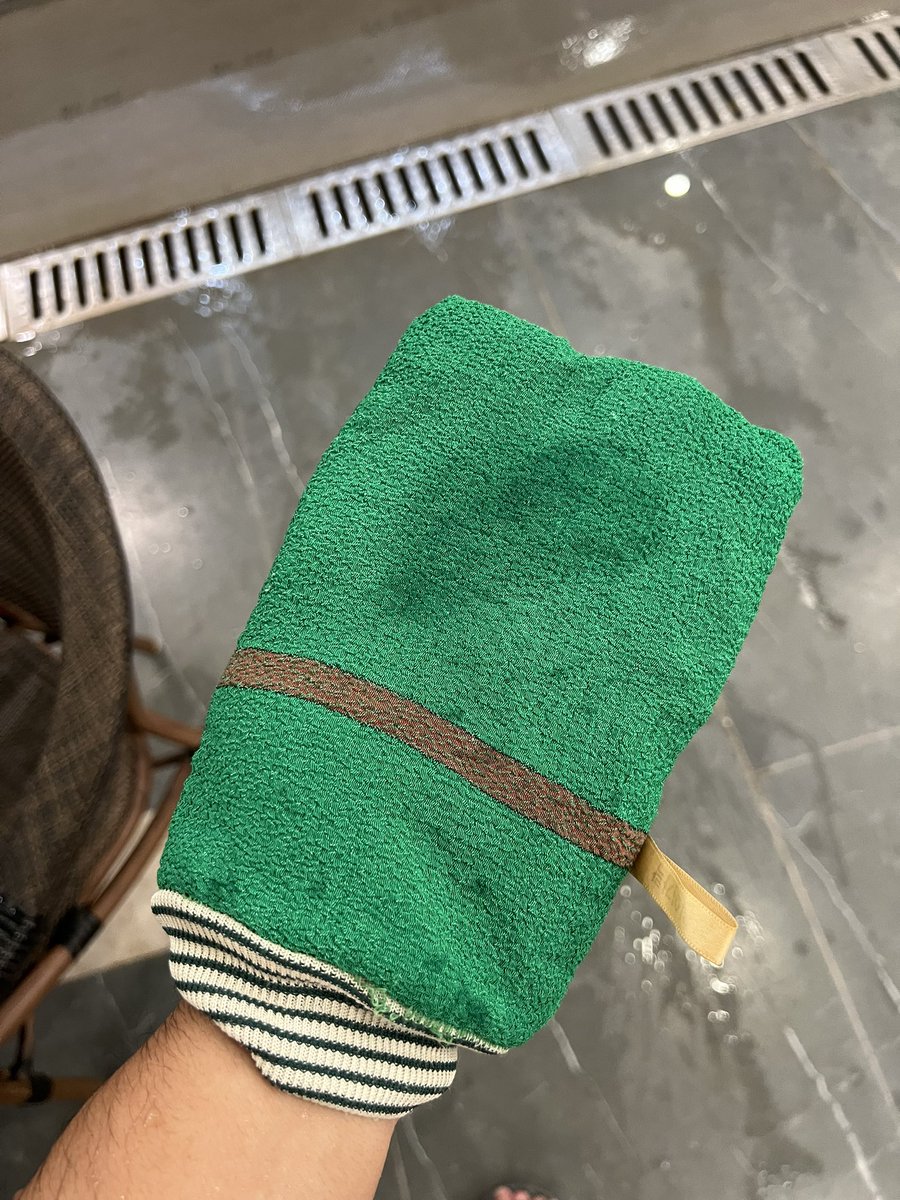 AYGspaceX's tweet photo. Where else outside of northern China can you soak your skin in 41°C hot water for 30 minutes and then scrub it with sandpaper? But it gets so clean! https://t.co/t9B9KUFuxr