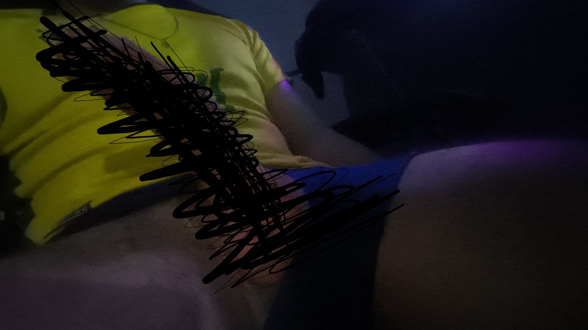 DariosMach0012's tweet photo. alguma avaliadora, curte/me segue que eu mando! tenho 20cm de pica e to batendo uma antes de dormir

<3

#PINTOAWARDS #RABAAWARDS #XOTAAWARDS #NSFW #NSFWTT #NSFWTWT https://t.co/4o7FsEieyk